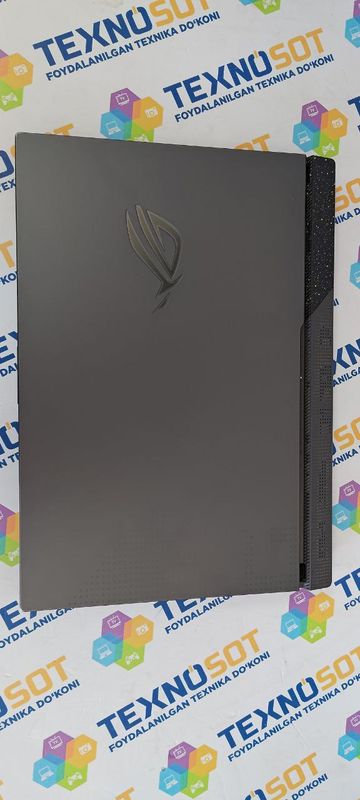 Продаётся игровой ноутбук Asus ROG Strix