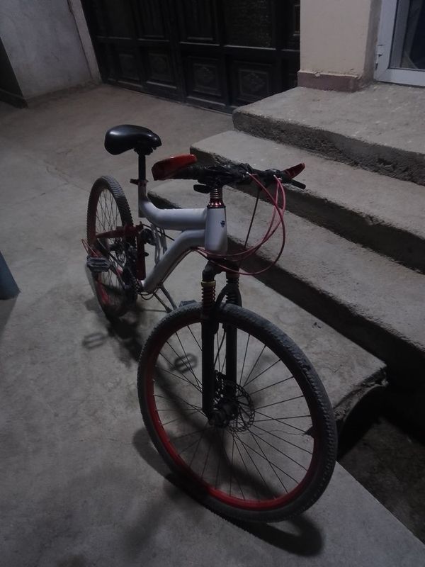 Velosiped normalniy sastayanada Velosiped normalniy sastayanada