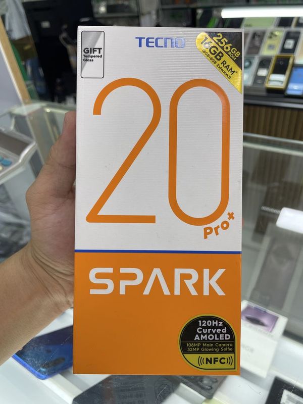 Tecno Spark 20 pro+ 8/256GB новей Tecno Spark 20 pro+ 8/256GB новей