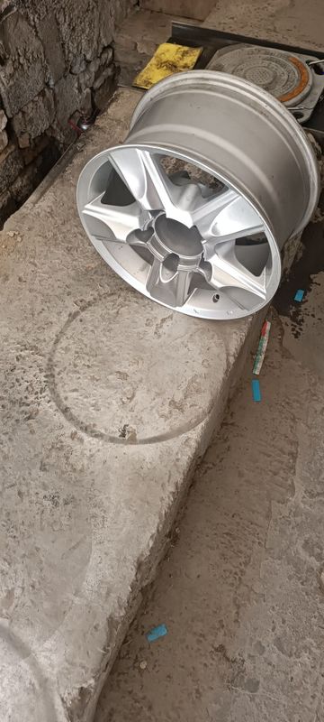 продам диски на таету ланкрузер 100 R16 продам диски на таету ланкрузер 100 R16