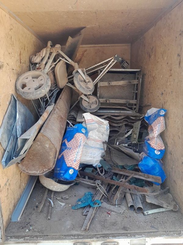 Har qanday turdagi metal buyimlarni olamiz Har qanday turdagi metal buyimlarni olamiz