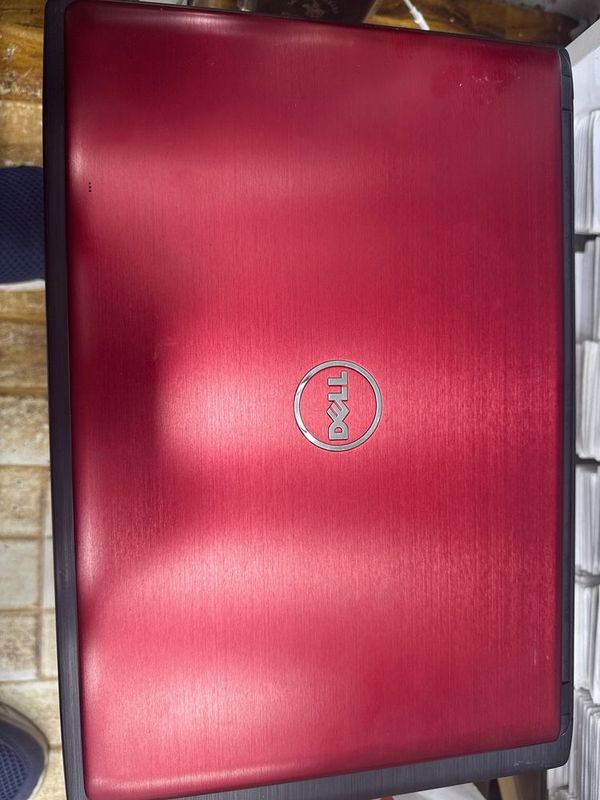 Noutebook “ Dell “ Noutebook “ Dell “
