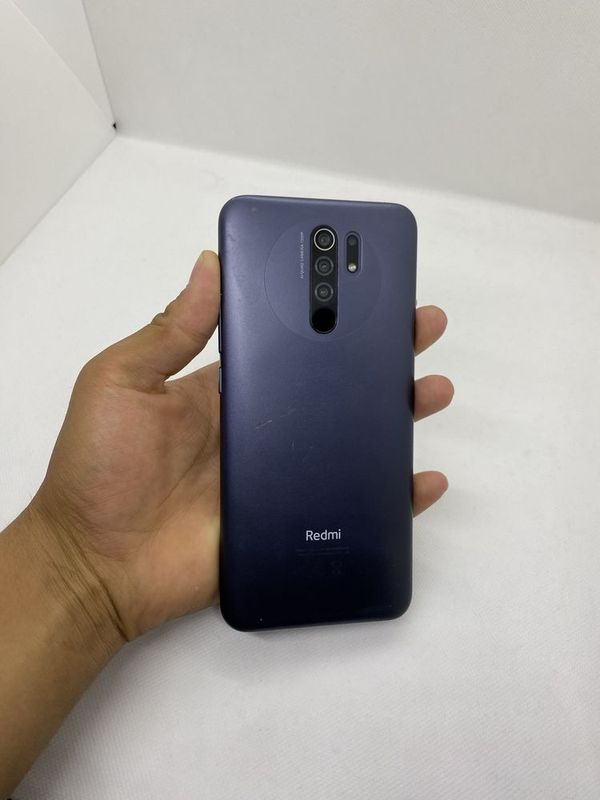Redmi 9 sotiladi Redmi 9 sotiladi
