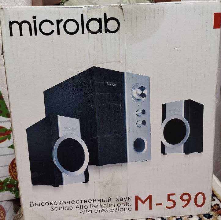 Колонки Microlab. Тог уместен Колонки Microlab. Тог уместен