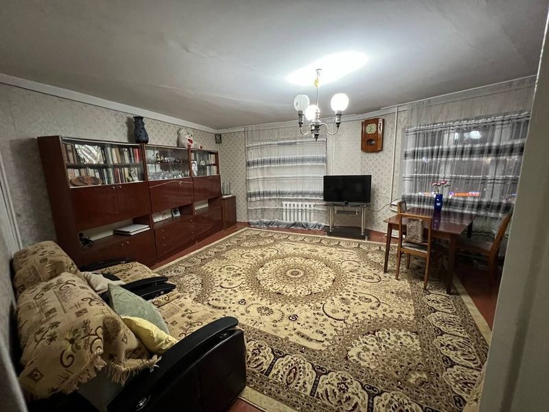 2/4/5 Буюк ипак йули рядом с метро 65кв.м2 2/4/5 Буюк ипак йули рядом с метро 65кв.м2