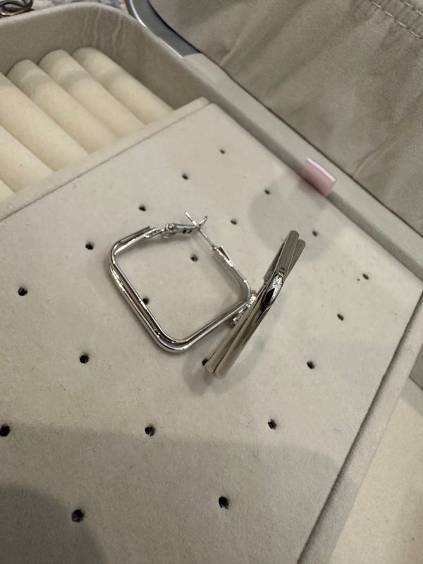 Бижутерия сережки