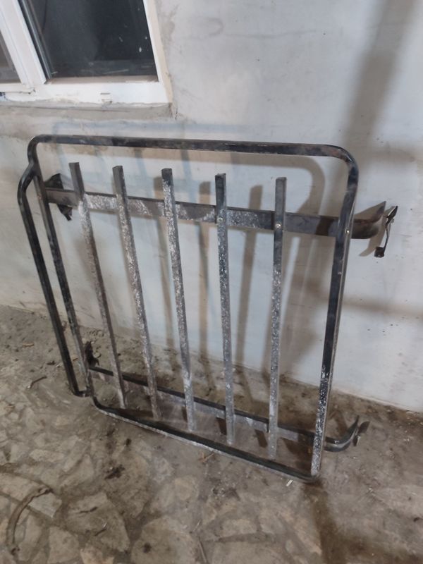Продаю багажник от жигули Продаю багажник от жигули