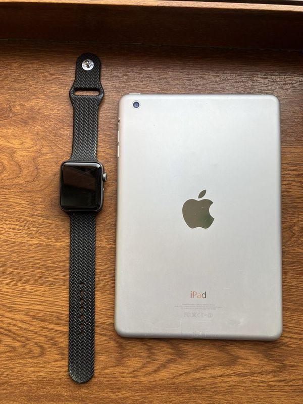 iPad mini va Apple iwatch sotladi iPad mini va Apple iwatch sotladi