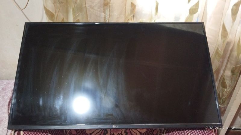 Продам телевизор LG Продам телевизор LG