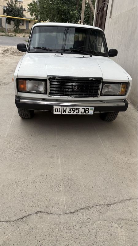 Srochno Vaz 2107 sotiladi. 2000yil 99134probeg gaz balonlik, 75talik. Srochno Vaz 2107 sotiladi. 2000yil 99134probeg gaz balonlik, 75talik.