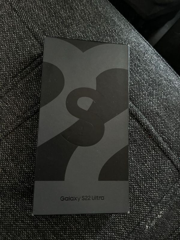 Samsung s22 ultra yengide chetki Samsung s22 ultra yengide chetki