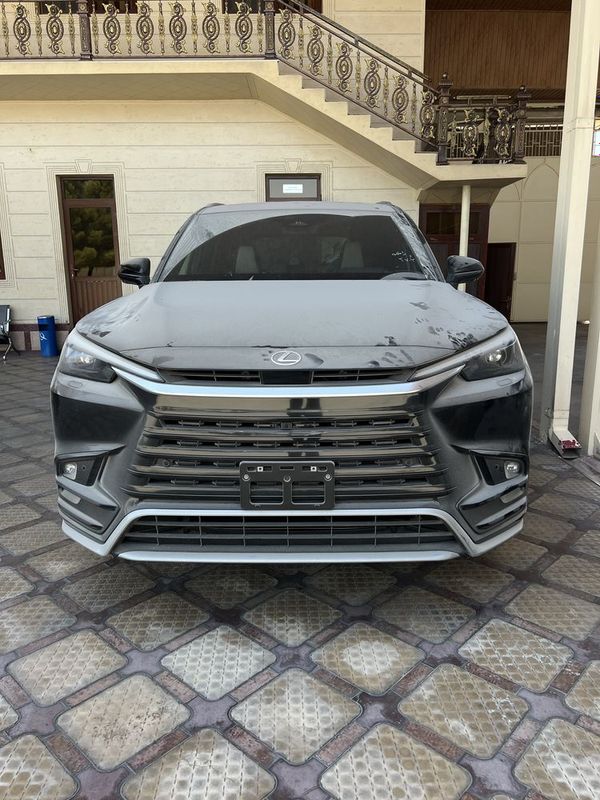 Lexus TX 500h Hybrid F sport 3 2025 год полный фул Lexus TX 500h Hybrid F sport 3 2025 год полный фул