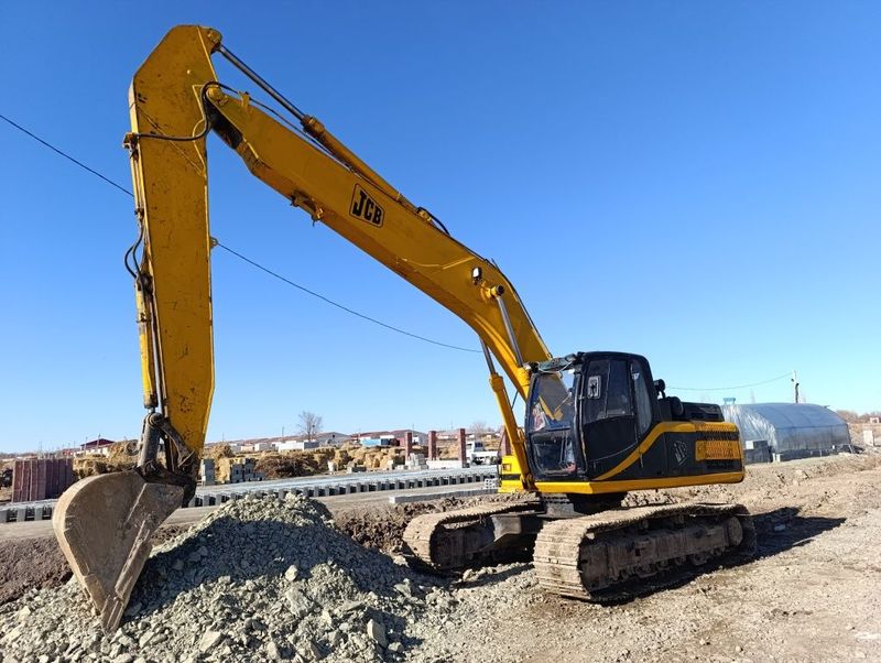 Ekskavator Jcb 220 Ekskavator Jcb 220