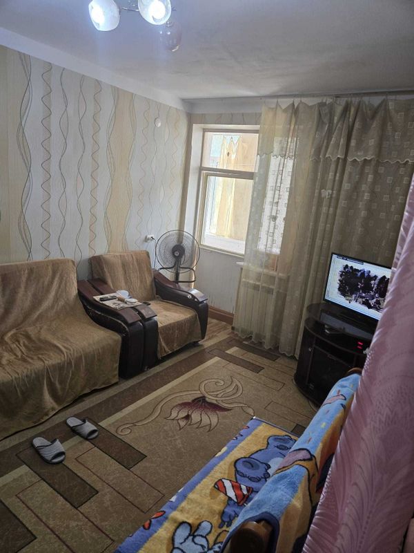 Продаётся 2в3х/2/4. Алмалык,район Школьная