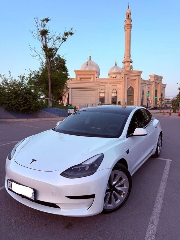 Продается Tesla Model 3 Продается Tesla Model 3