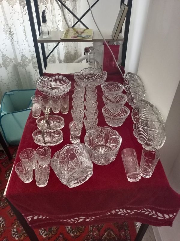 Посуда, хрусталь, сервизы. Цена договорная. Посуда, хрусталь, сервизы. Цена договорная.