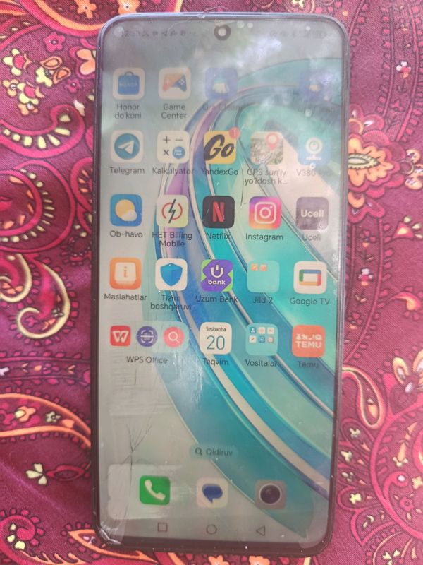 HONOR 8 A Telifon sotaman karobka dakumenti bor HONOR 8 A Telifon sotaman karobka dakumenti bor