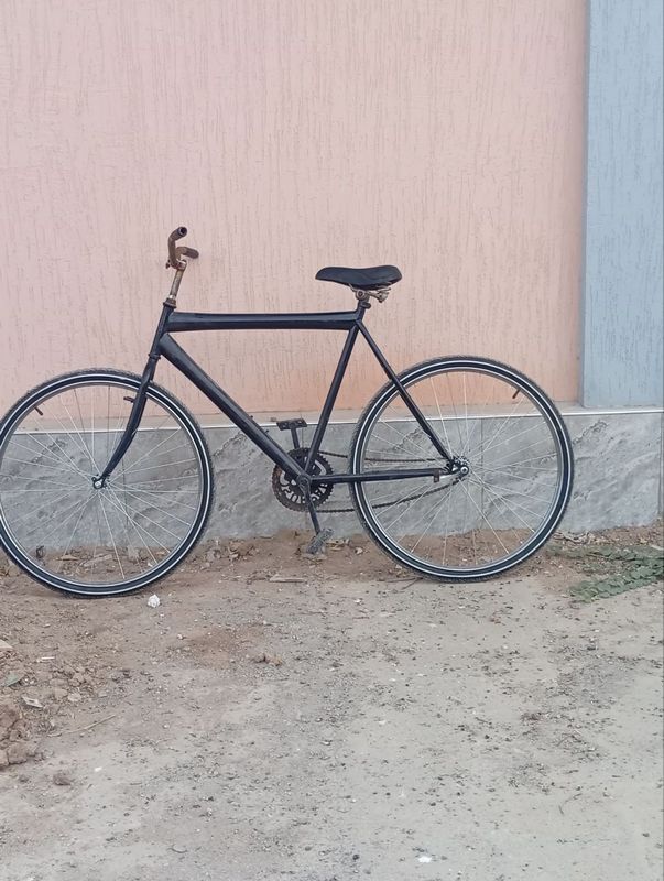 Velosiped sotiladi Velosiped sotiladi