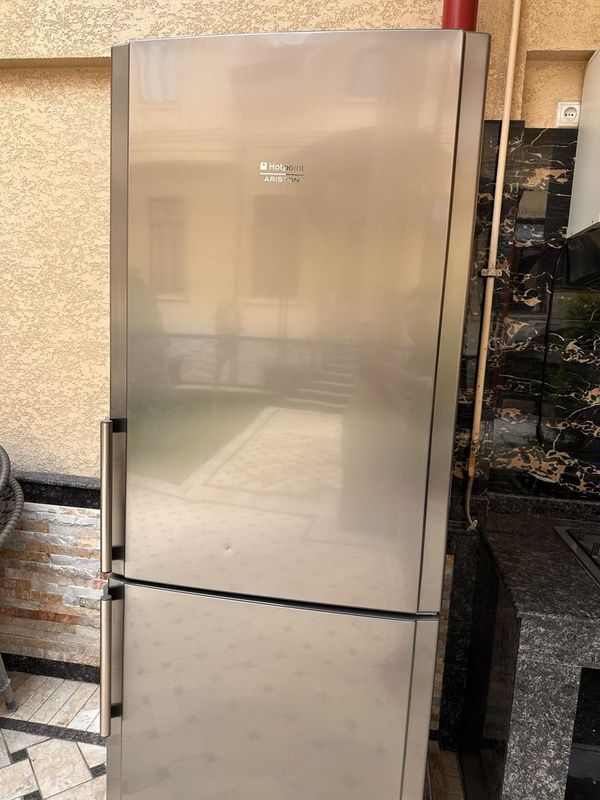Холодильник Hotpoint Ariston Холодильник Hotpoint Ariston
