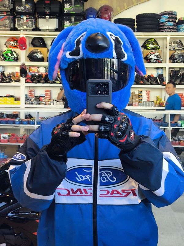 Гоночный бомбер ford racing Гоночный бомбер ford racing