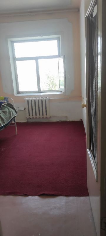 Продаю 2 ком Тузел 1 возле Дока хлеба Продаю 2 ком Тузел 1 возле Дока хлеба