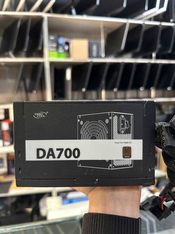DeepCool DA700 700W 80 plus Bronze DeepCool DA700 700W 80 plus Bronze