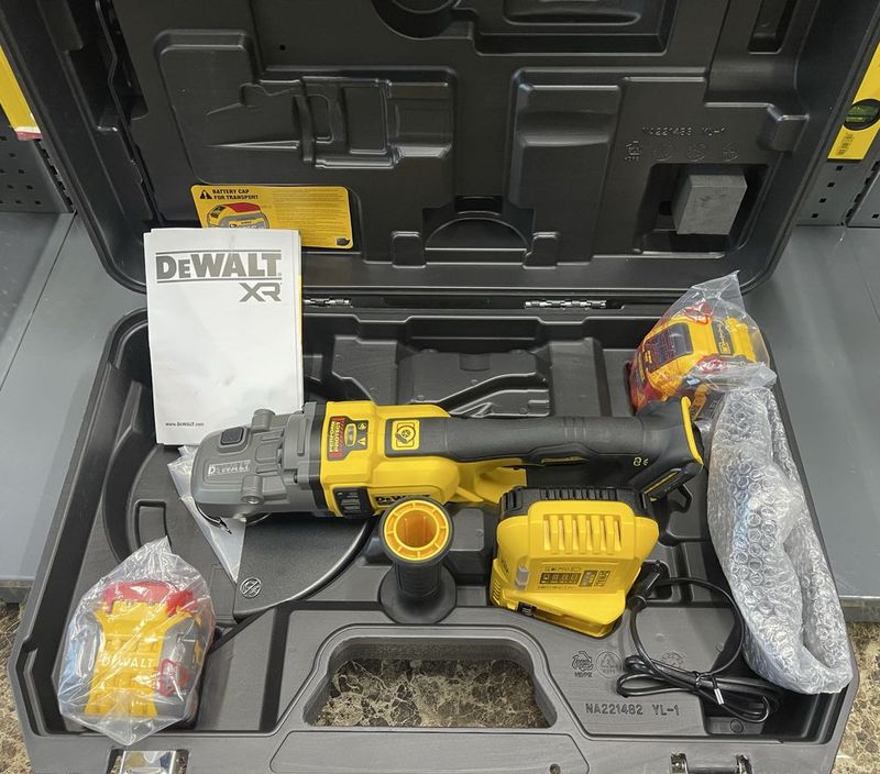 Аккумуляторная угловая шлифмашина DeWalt DCG460X2-QW