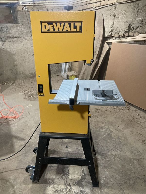 Lentochni pila Dewalt dw876