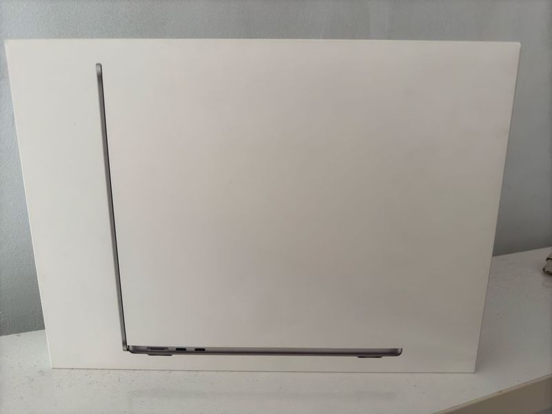 Macbook Air 2024 M3/16/256/full 100%