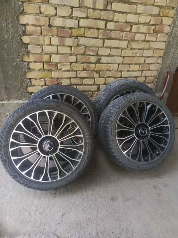 Mersedes maybach r20 Mersedes maybach r20