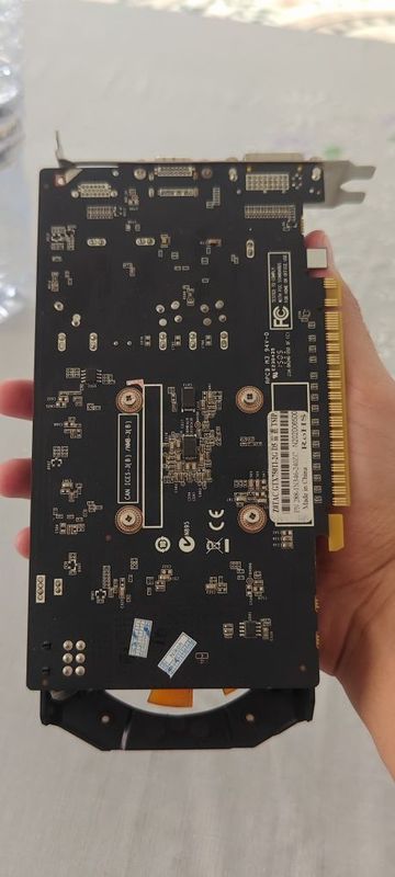 Продаю Nvidia GTX 750ti на 2гб от бренда Zotac Продаю Nvidia GTX 750ti на 2гб от бренда Zotac