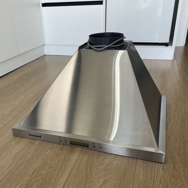 Продам вытяжку goodwell GW-5360X состояние идеальное Продам вытяжку goodwell GW-5360X состояние идеальное
