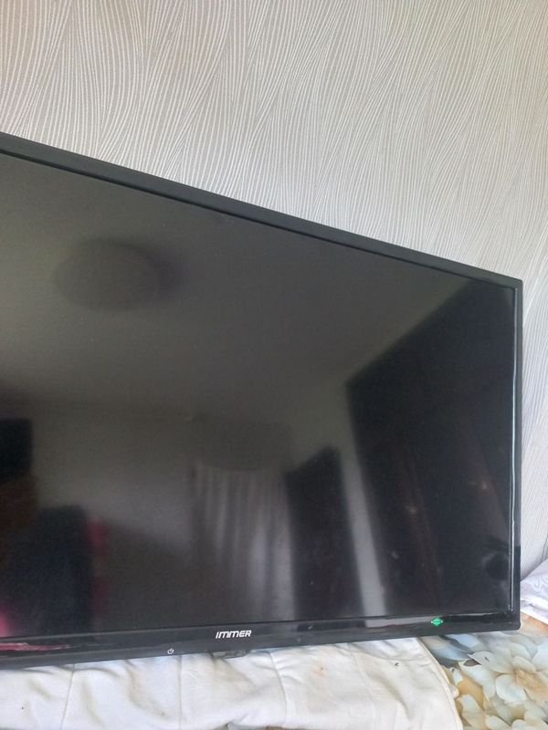 Televizor sotiladi holati yaxshi Televizor sotiladi holati yaxshi