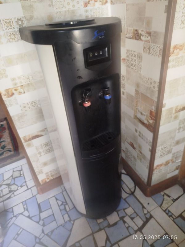 Кулер для воды бу