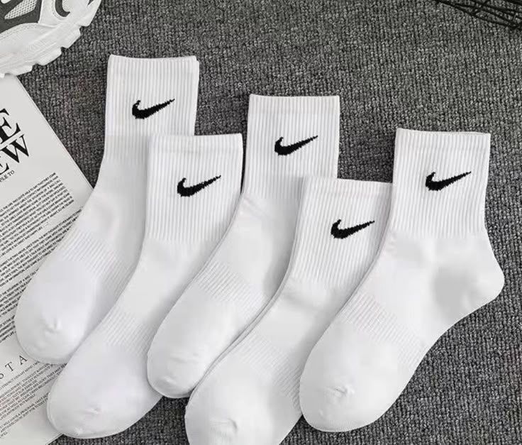 Nike paypoq yangi kiyilmagan Nike paypoq yangi kiyilmagan