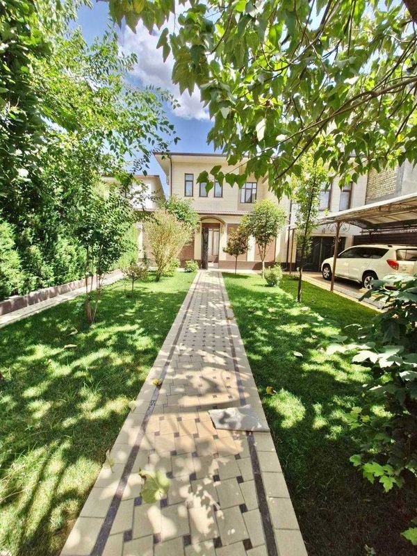 Дом Центр Луначарского 2-этажа 4-сот 6-ком 260 м² 3 с/у ремонт бассейн Дом Центр Луначарского 2-этажа 4-сот 6-ком 260 м² 3 с/у ремонт бассейн