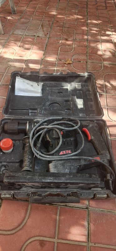 Перфоратор EPA maxs 40.1