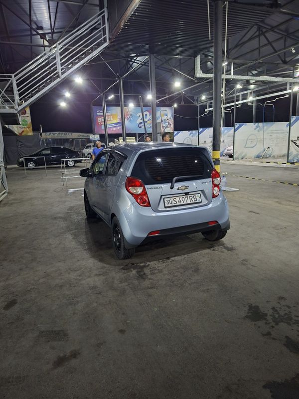 Spark dilfen 2014 yil 148000 km probeg