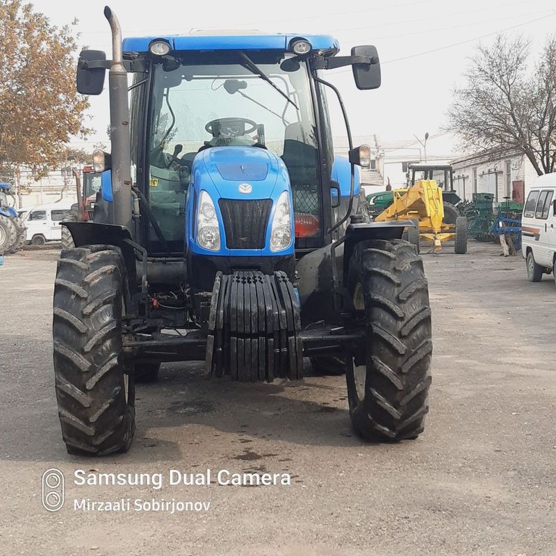 New Holland T6070