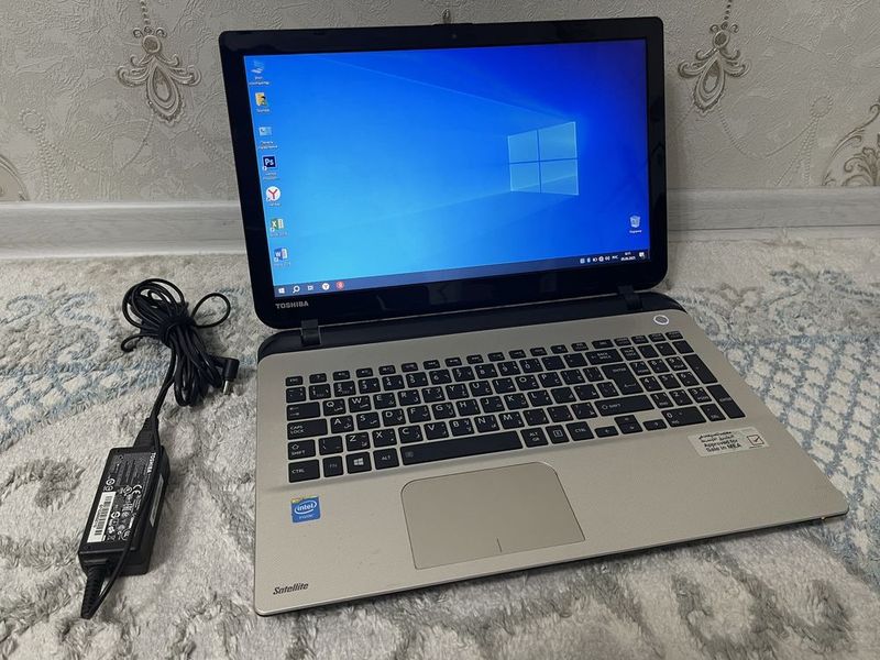 Продам ноутбук Toshiba Satelite C55 Продам ноутбук Toshiba Satelite C55