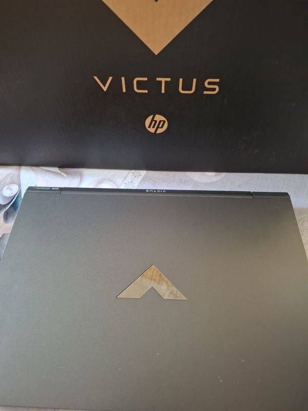 HP victus noutbook
