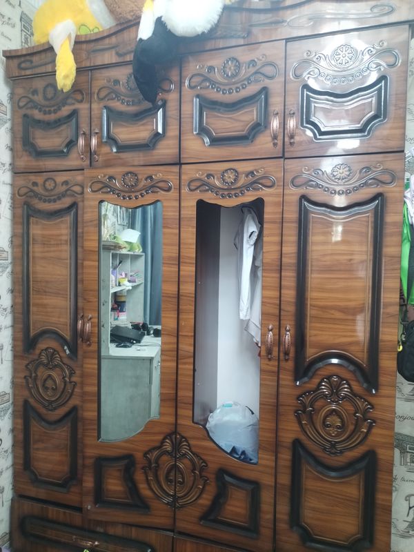 Срочно продаётся шкаф