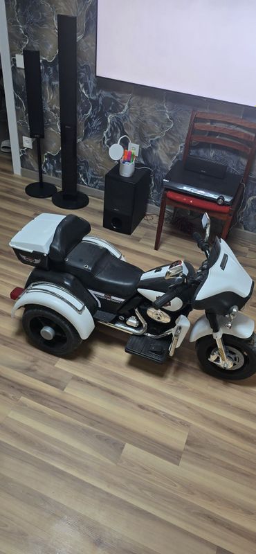 Продам детский мотоцикл Продам детский мотоцикл