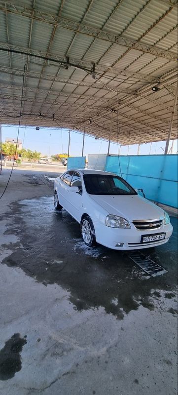 lasetti 1.8 sotiladi lasetti 1.8 sotiladi