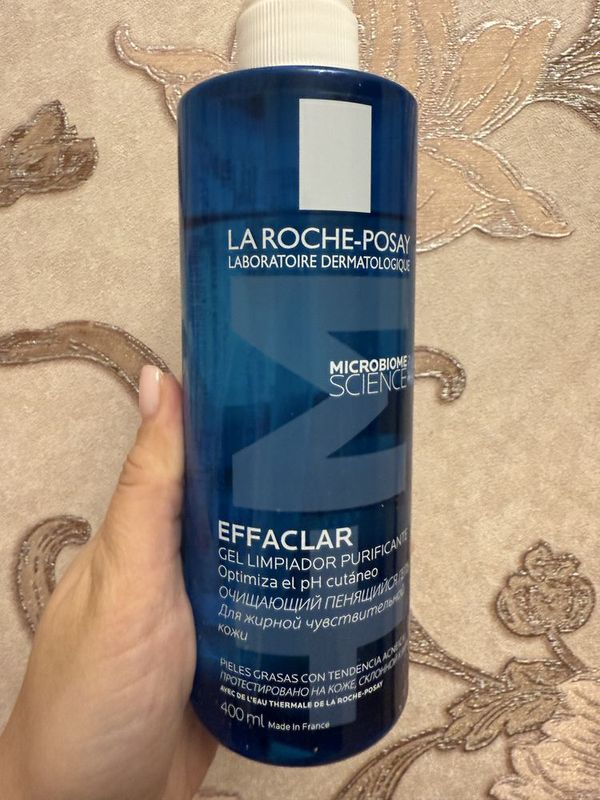 La roche Posay Очищающий гель для жирной чувствительной кожи