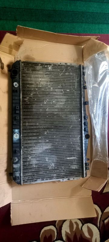 Radiator sotiladi 1.8 lasettiniki rabotchi