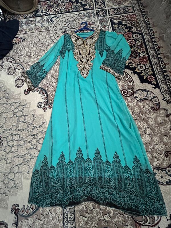 Saudiyadan olib kelingan kiyimlar