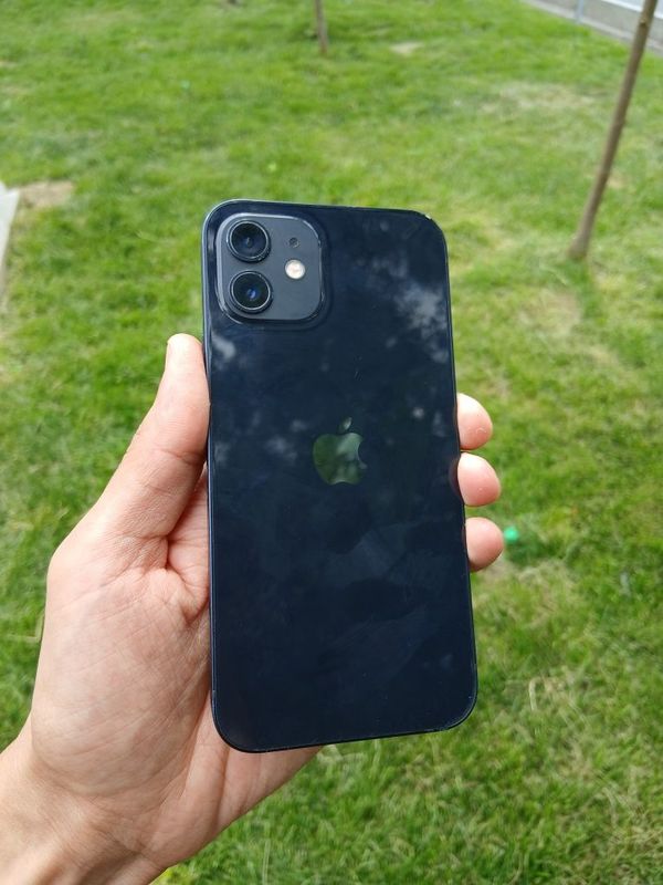 Iphone 12 64GB sotiladi