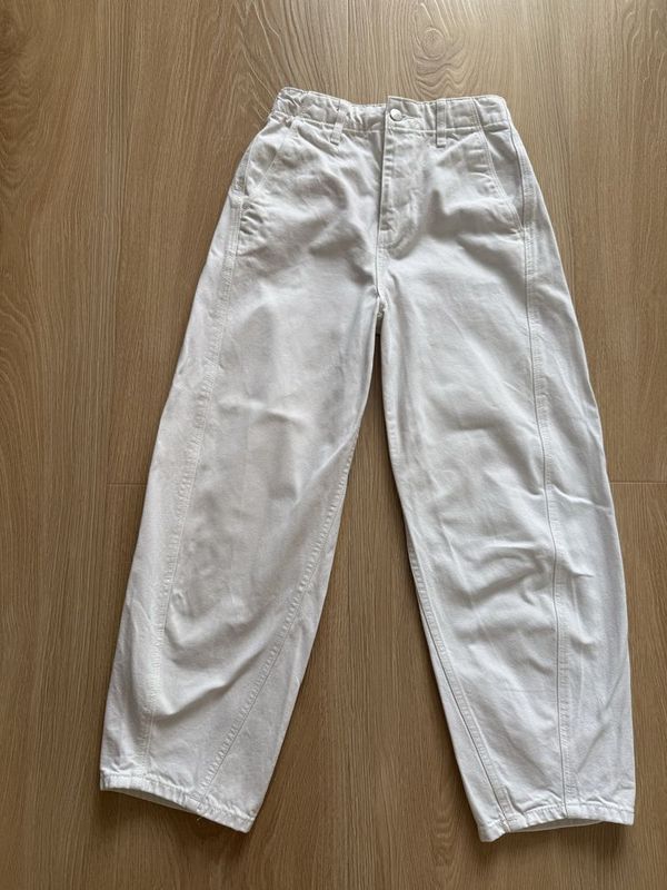 Джинсы женские Zara Джинсы женские Zara