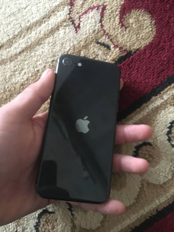 Iphone 8 qora rang